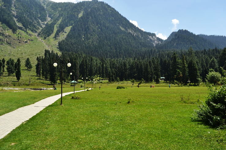 5. Betab Valley